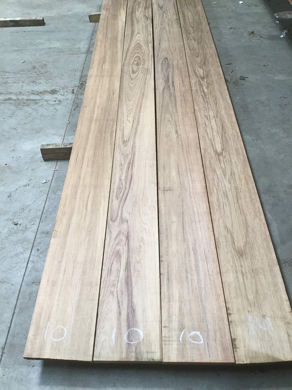 https://www.hearnehardwoods.com/wp-content/uploads/2019/05/tasmanian_blackwood_01.jpg